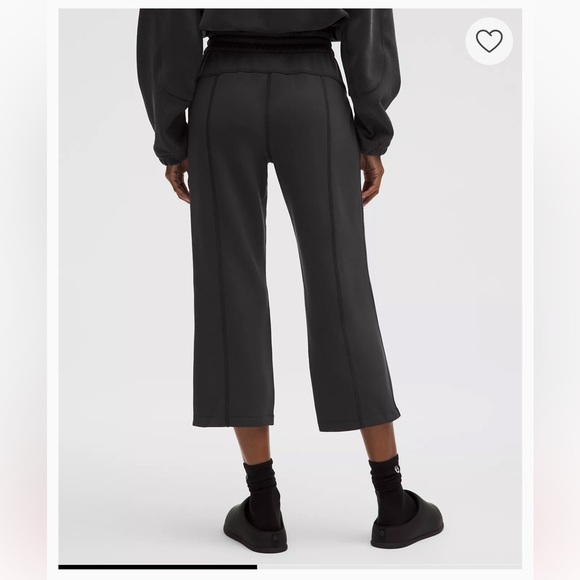 Lululemon Softstreme High-Rise Straight-Leg Cropped Pant - Picture 1 of 8